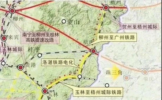 贺梧城际铁路线路起点自既有贺州站并站接出,大致沿洛湛铁路东侧行进