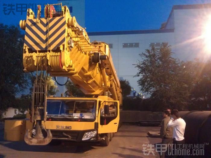 [直播帖]北京首台500吨吊车组车工作图