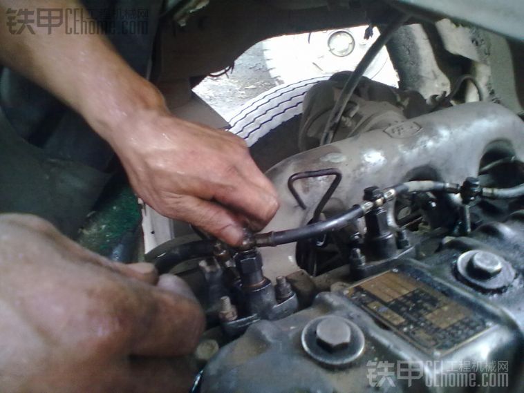 柴油发动机更换喷油嘴及柴滤全过程