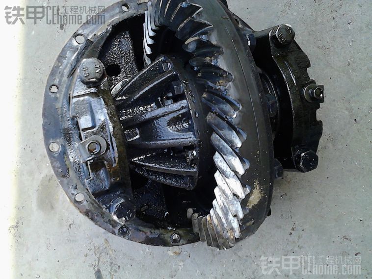 拆出的牙包总成