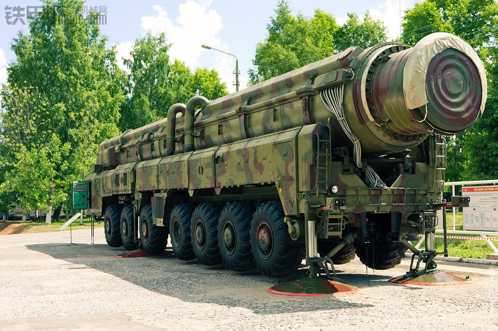 【俄国大功率卡车-战略核弹车.专用车辆-专用贴.