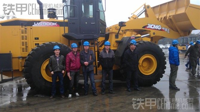 转:参观徐工铲车厂厂区 传说的徐工lw1200k装载机