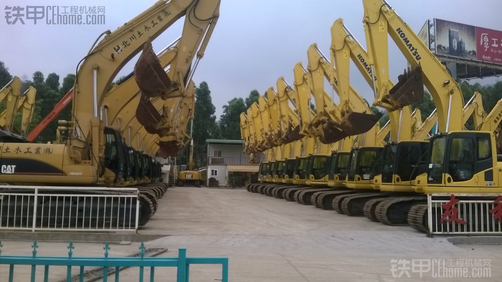 深圳凤凰 2手挖掘机市场海量图片