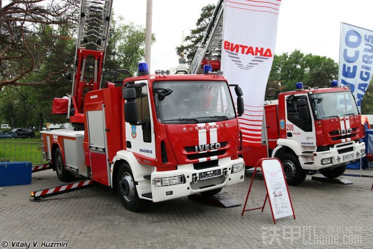 (转国外军事论坛美图帖;)俄罗斯消防展的机械设