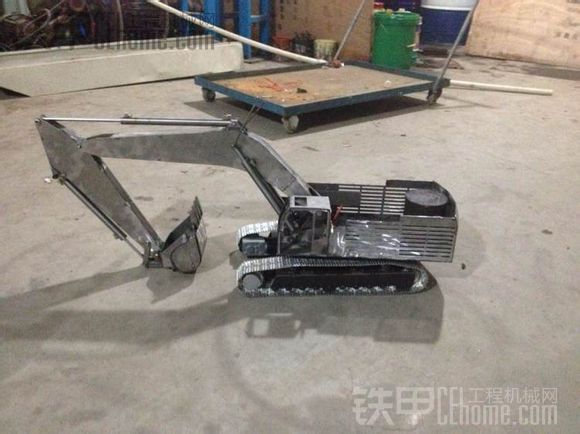 自制液压遥控挖掘机模型