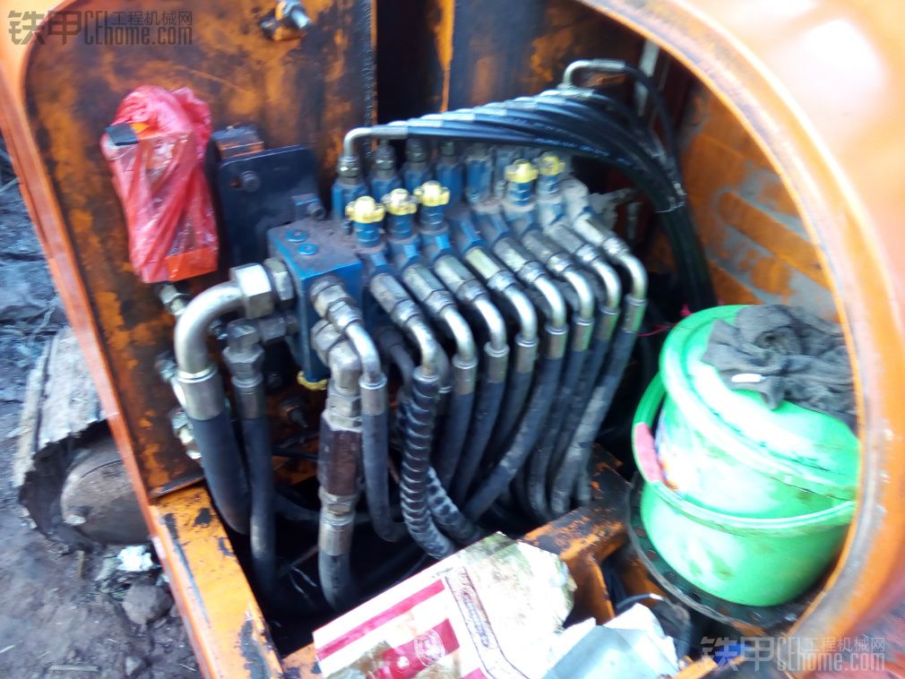 新筑 XZ60-8 二手挖掘机价格 6万 4000小时