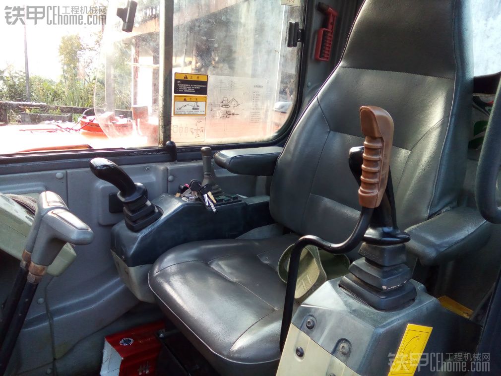 新筑 XZ60-8 二手挖掘机价格 6万 4000小时