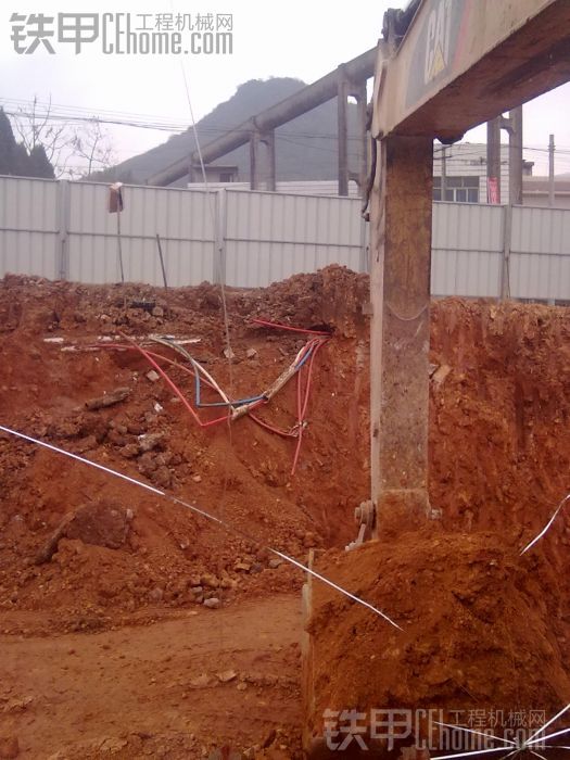 开年干活挖断国防光缆