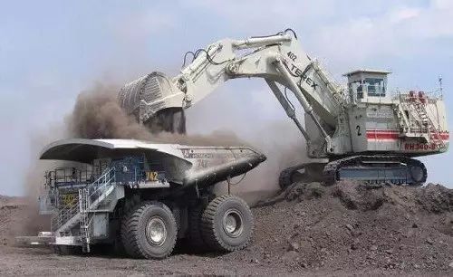 【行业百科】世界上十大500吨以上挖掘机排名