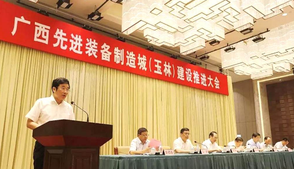 玉柴集团公司董事长晏平发表新年寄语风劲逐潮头蓄势再一跃
