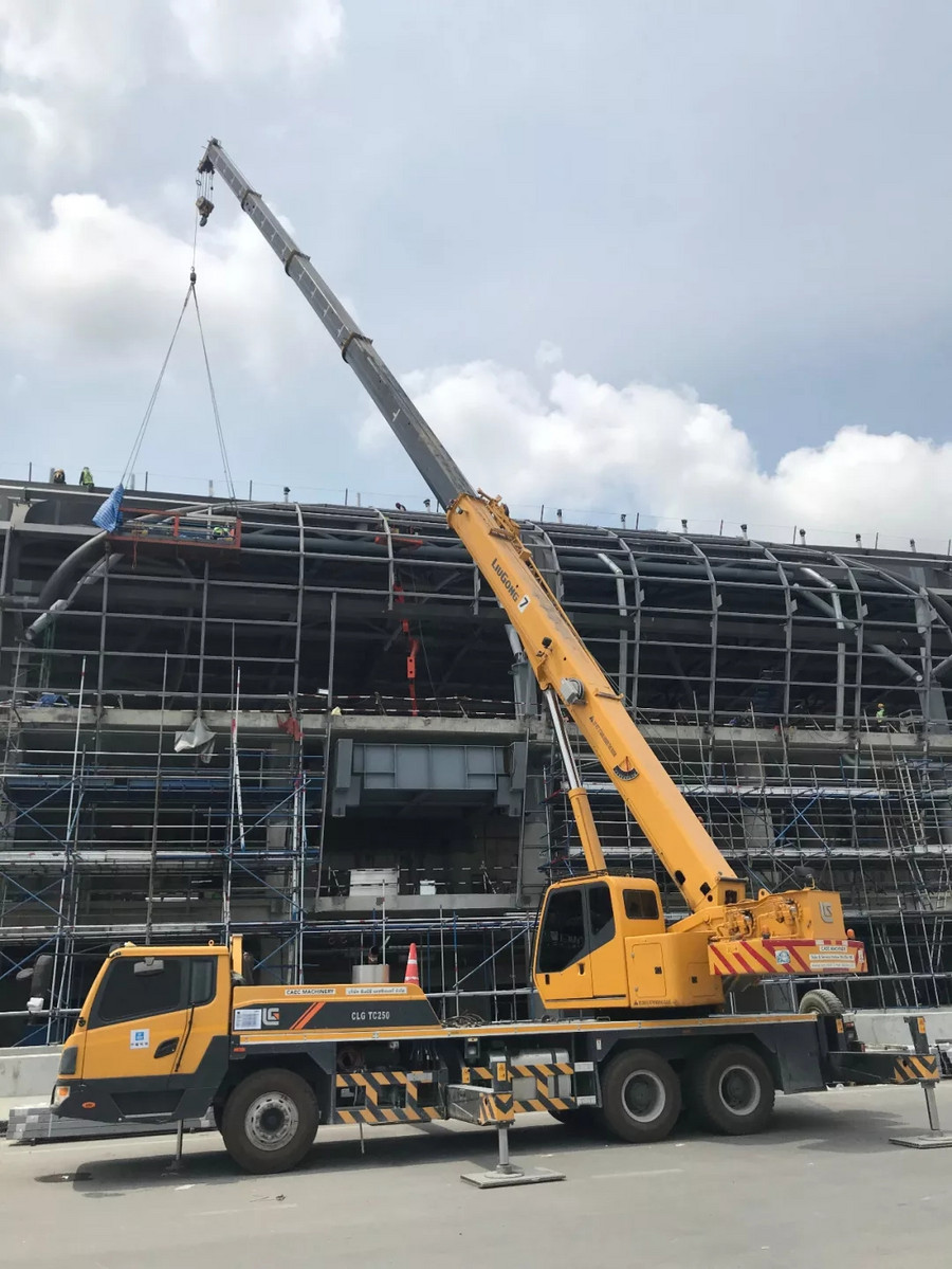 带一路 上的明珠,柳工起重机闪耀泰国_铁甲工