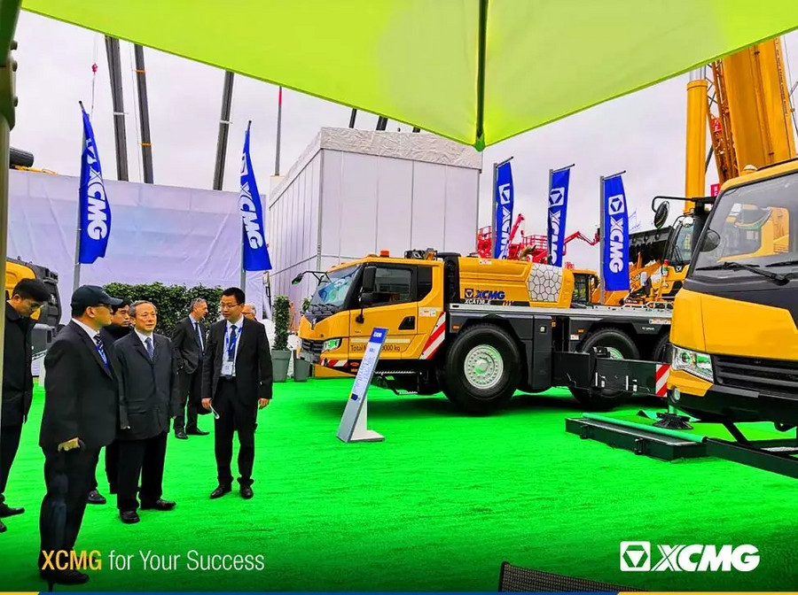 徐工 钢铁睿智 绽放德国慕尼黑bauma 2019_铁