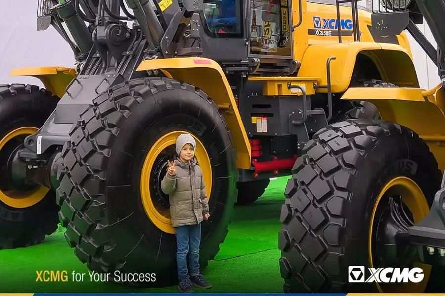 徐工 钢铁睿智 绽放德国慕尼黑bauma 2019_铁