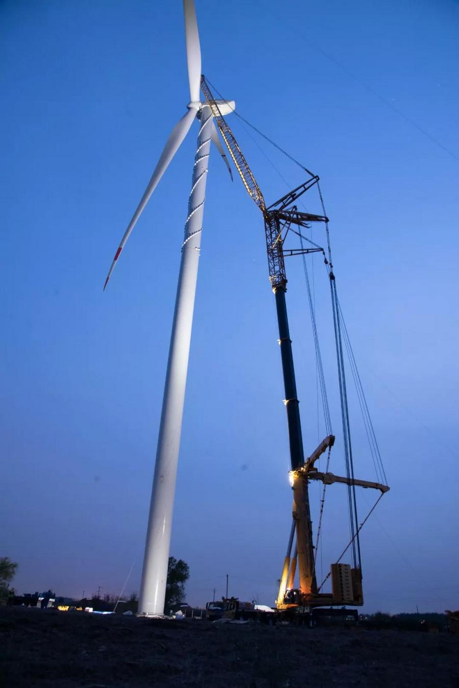 再创世界纪录徐工xca1600成功完成全球最高140米陆上风电安装