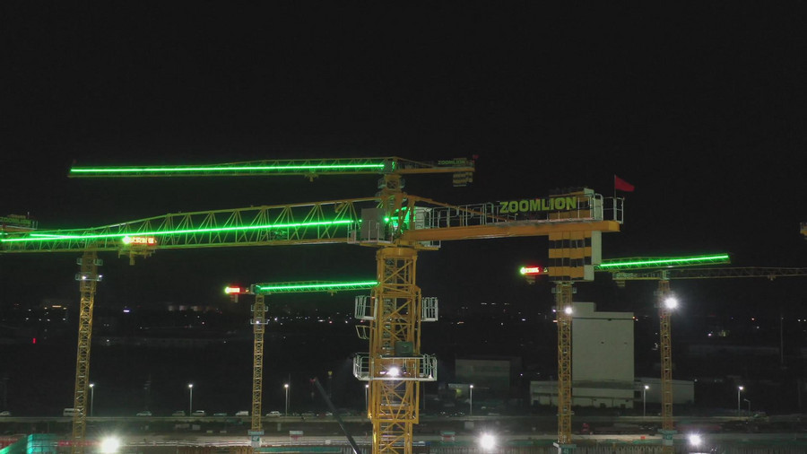 千台塔机林立雄安迎宾中联重科雄安建设大会暨塔机安