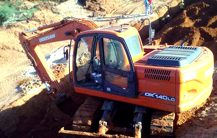 铲斗油缸上硬管 挖掘机进油管小松液压泵 大泵主泵进油管纯原厂