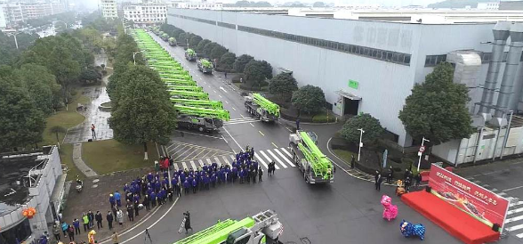 金牌产品丨中联重科ztc350h552汽车起重机