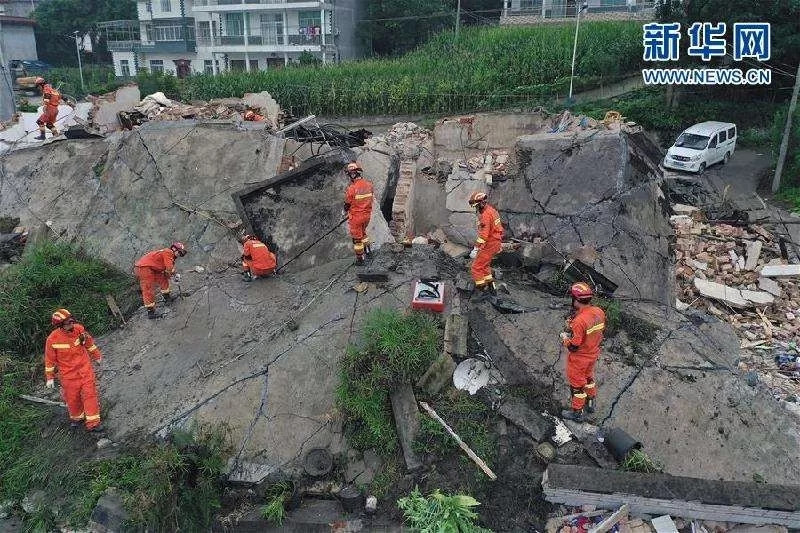 宜宾长宁县地震图片