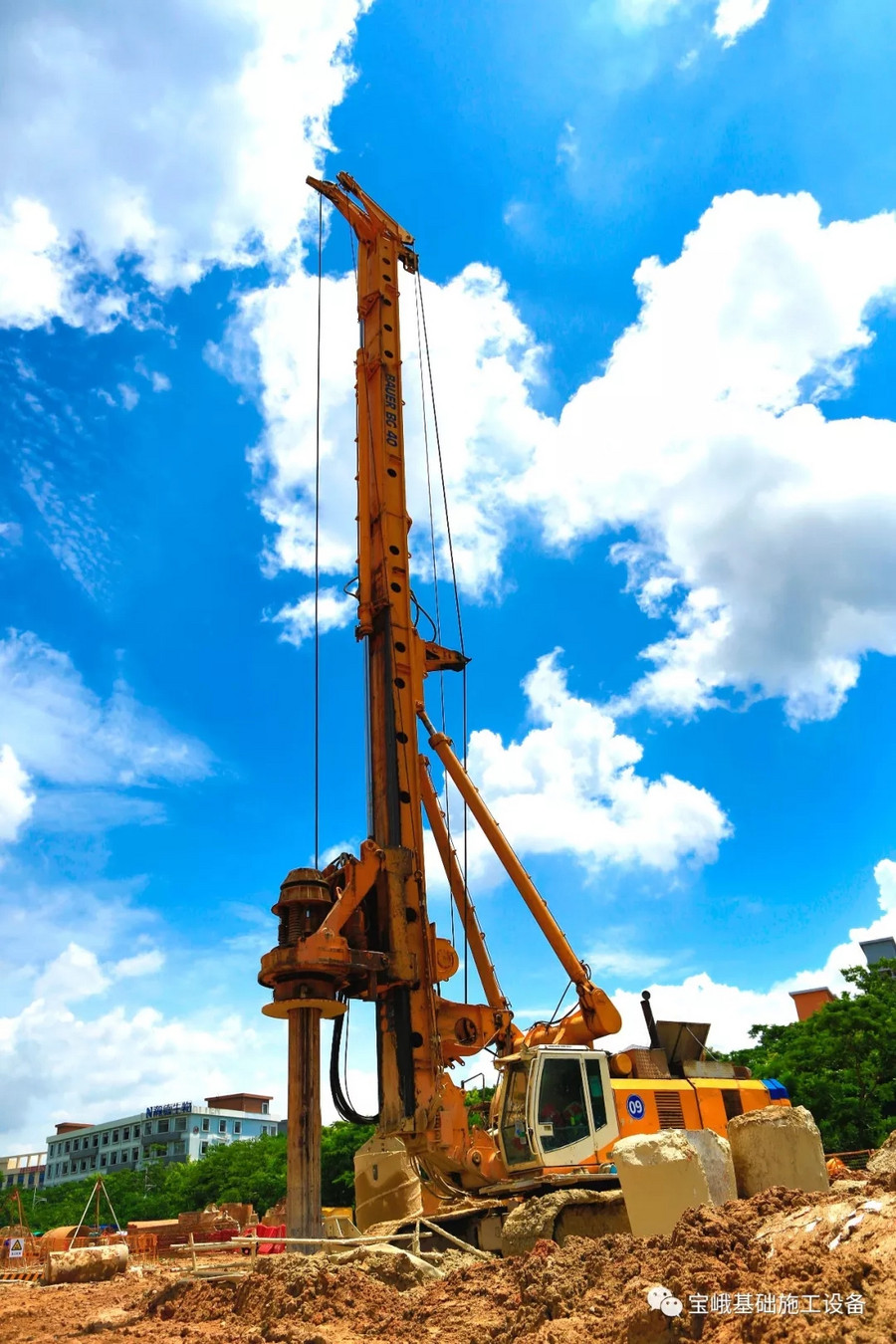 宝峨旋挖齐聚清华大学深圳国际校区工地,穗丰公司单桩高效嵌入30米