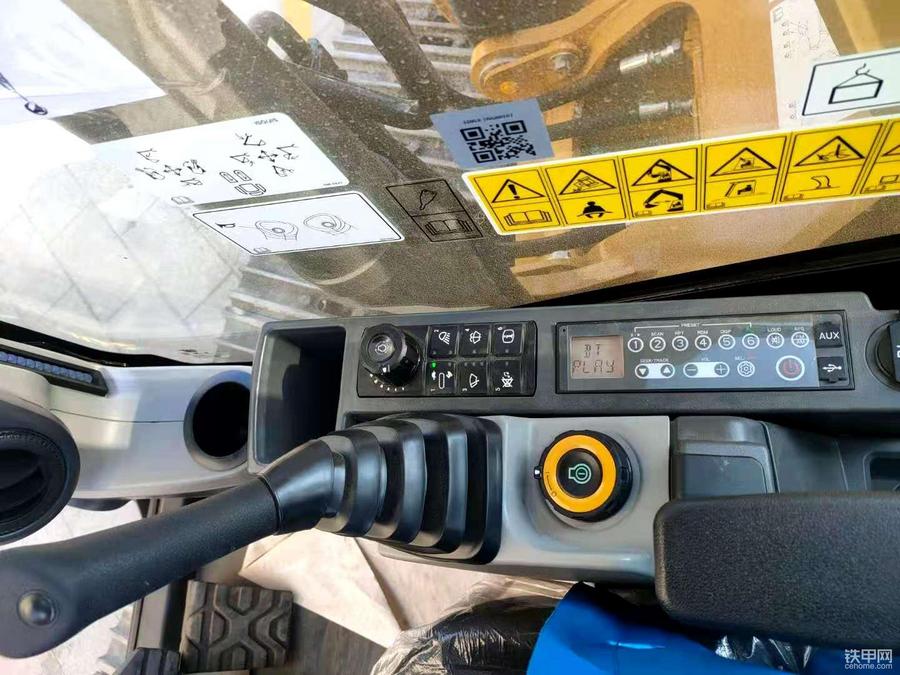 【图说新车】卡特新经典cat 320gx挖掘机全方位介绍