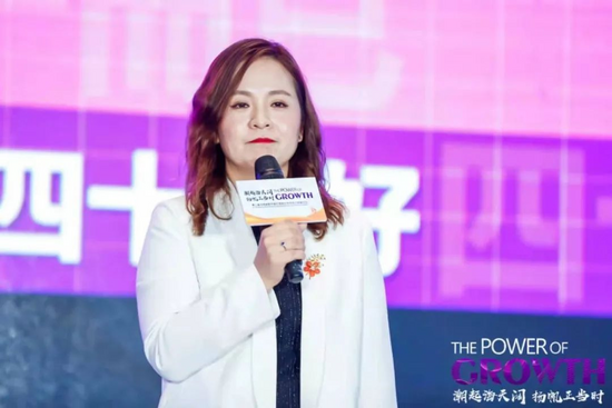 来自利星行机械的燃气销售经理宋岩,以"the power of resilience