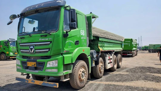 徐工百台国六新型渣土车"持证上岗"!