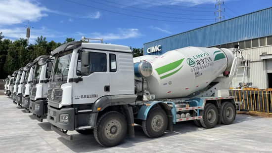 中集凌宇国六搅拌车