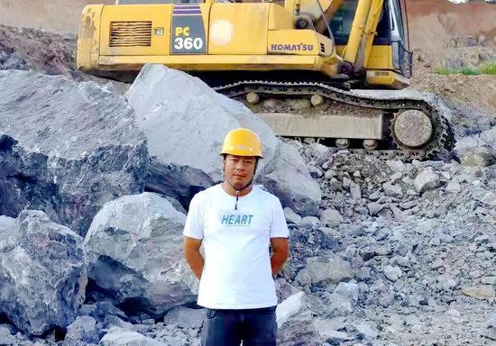 硬核品質成就優質口碑，小松挖掘機馳騁梅州礦山