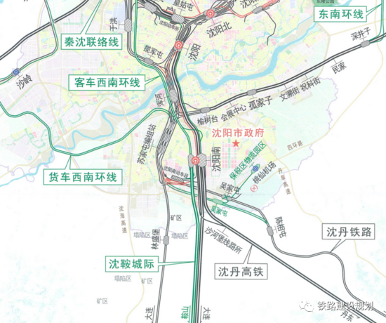 南动车所南侧,沿既有沈丹线下穿哈大,沈丹高铁,折向南后上跨沈营公路