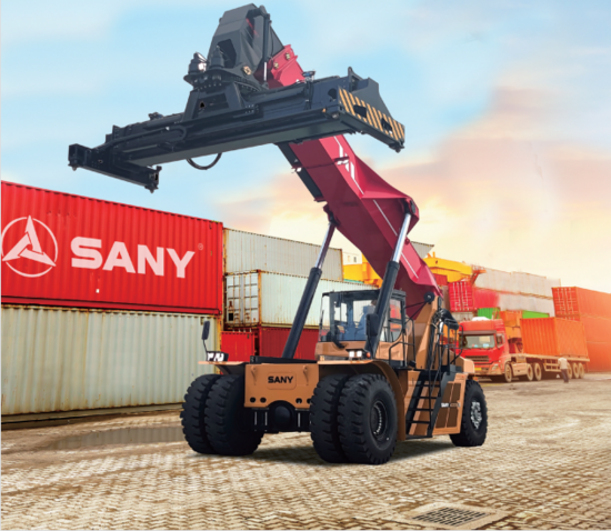 三一第二代电动正面吊srsc45e2交付广州客户投入使用