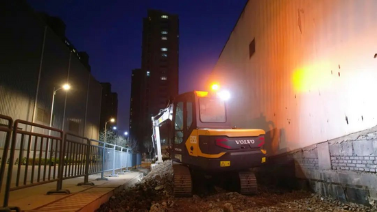 電驅凈界 | 守護夜的寧靜！沃爾沃EC55電動挖掘機開創綠色施工新“進”界