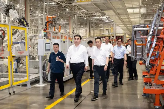 山東重工集團黨委書記、董事長滿慎剛到權(quán)屬企業(yè)調(diào)研