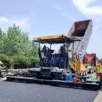 徐工RP905攤鋪機(jī)：為客戶鋪就高效、平整之路