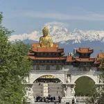 佛光映雪域，峽谷滌塵心