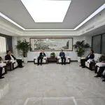 甘肅鐵投集團(tuán)與中國(guó)郵政儲(chǔ)蓄銀行甘肅省分行舉行工作會(huì)談