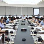 山東鐵投集團黨委理論學習中心組進行集中學習研討
