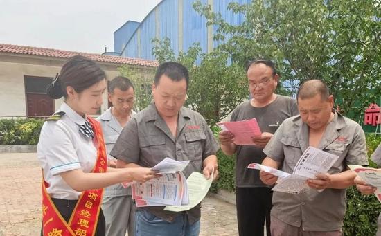 道路纪律精准入企 共筑交通法治屏障