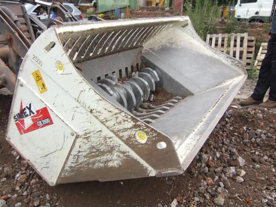 CB2500.jpg