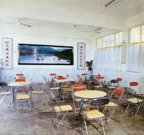 80年代职工餐厅.jpg