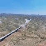 中国铁路首次穿越贺兰山