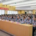 铭记峥嵘岁月，致敬奋斗征程|英轩集团组织观看胜利 80 周年阅兵