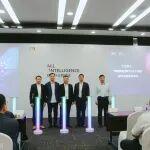 跃薪华为HC发布 | 行业首个：甲醇新能源无人矿卡规模化商用