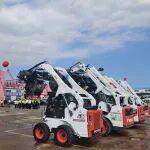 装载机职业技能鉴定题库相关精彩文章--钢铁芭蕾,舞动赛场!山猫设备炫技交通集团职业技能竞赛 钢铁芭蕾,舞动赛场!山猫设备炫技交通集团职业技能竞赛