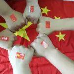 【我和国旗合张影】与国旗同框 为祖国庆生