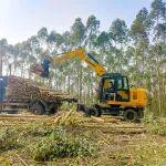 柳工912FW轮式挖掘机：林业工况的专业解决方案