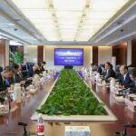 陈文健与新加坡陆交局高管团队举行会谈