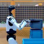 一起來看看?？倒S里的“機器人天團”