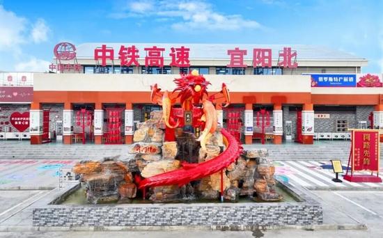 龙门阵集市雕塑 - 副本.jpg