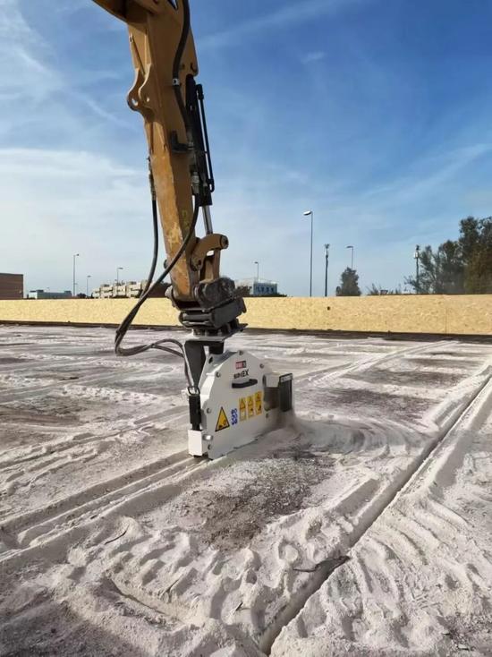 RWE15 混凝土楼板切割2.jpg