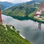 黃百鐵路紅水河鐵路大橋首座拱座首層混凝土澆筑完成